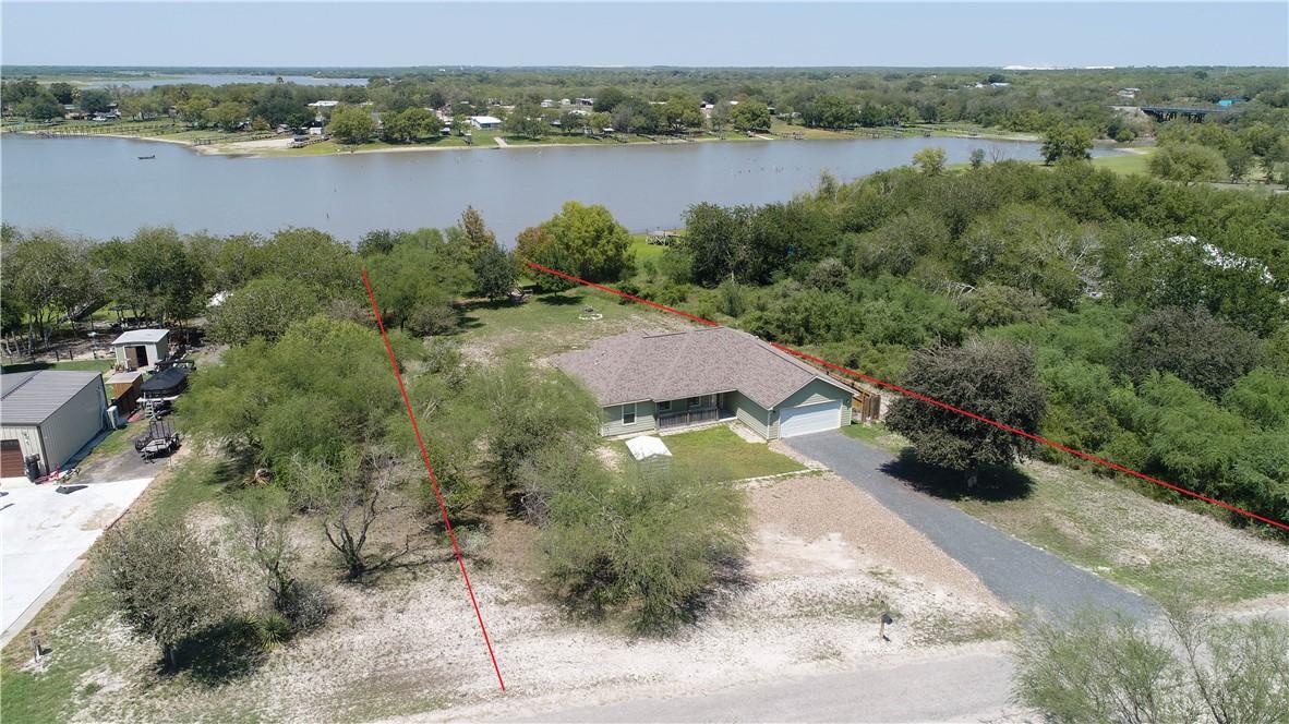 134 Lake Country Drive, Mathis, TX lhrmls01822902