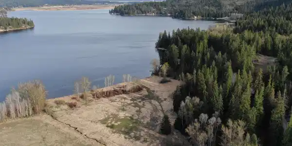 13111 N West Newman Lake