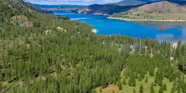 42013 N-Porcupine Bay Rd