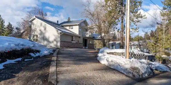 262 Knott Rd