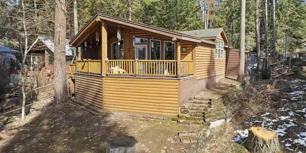 13907 E-Newman Lake Dr