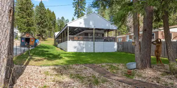 4558 Haney Rd