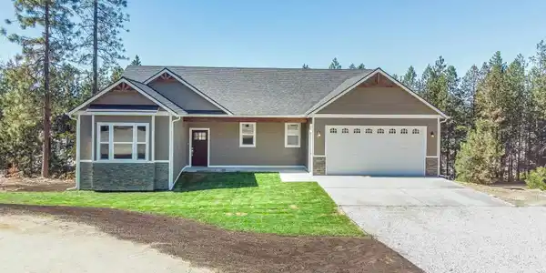 40033 Loon Lake