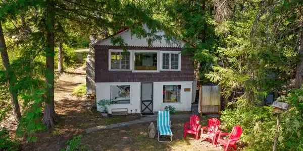 571 Davis Lake Rd