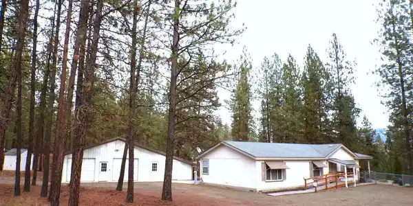 17 Crestview Dr