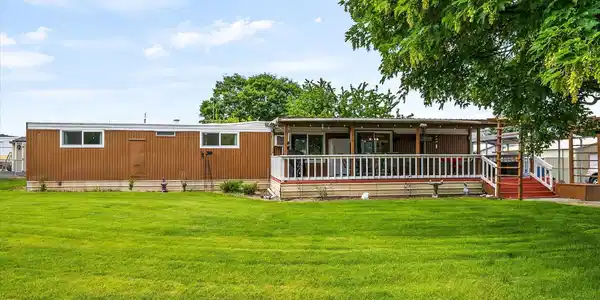 2110 Bayview Ct