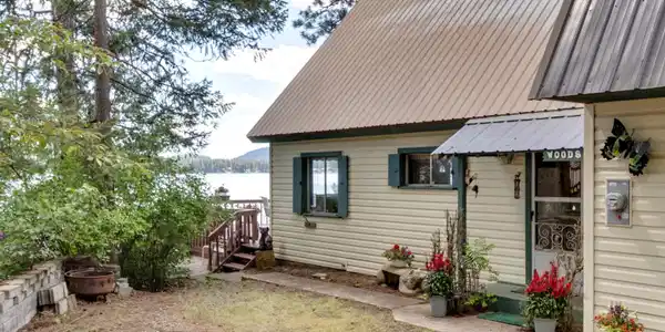 4627 Julius Rd