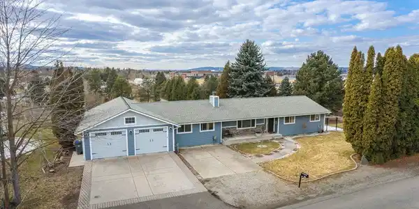 1012 S Rotchford Dr