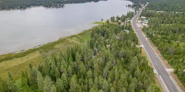 15 Lakeside Dr
