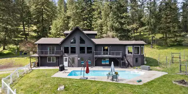 12808 N EAST NEWMAN LAKE Dr