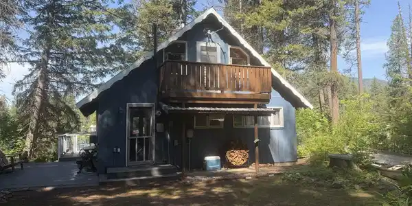 215 Grebe Ln