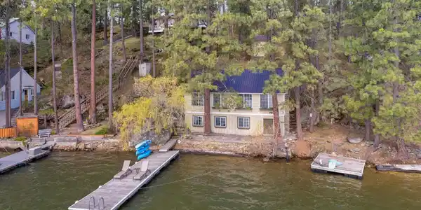 12921 N East Newman Lake Dr