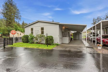 208 S Neyland Dr