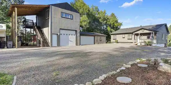 38002 N Lakeside
