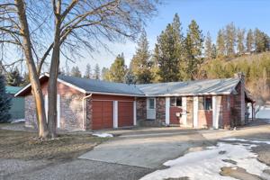 107 E Franklin