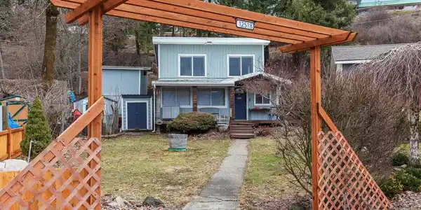 12518 N East Newman Lake