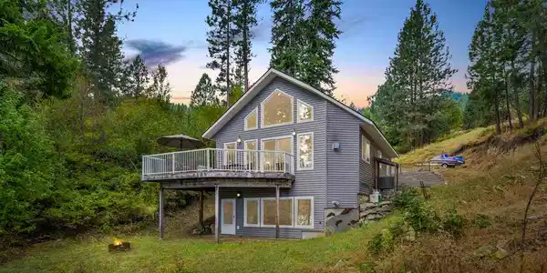 2122 Northport Flat Creek