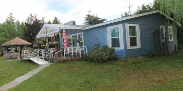 672 Southshore Diamond Lake Rd