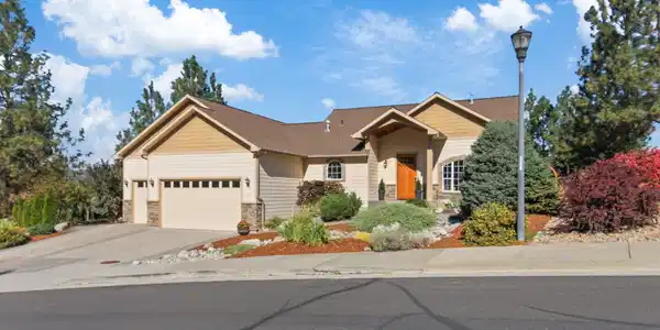 1155 E Quartz Ln