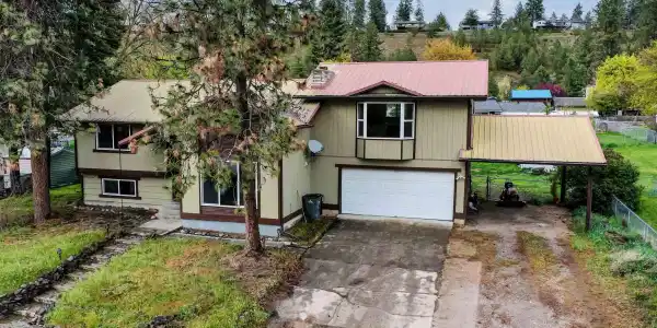 303 E-Shore Rd