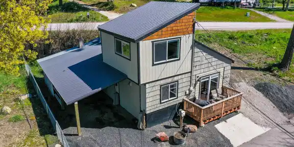 3323 L Waitts Lake
