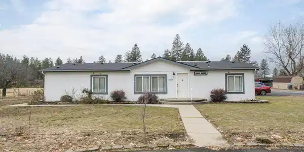 16710 E-4th Ave