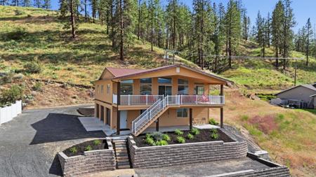 45368 Hanson Harbor N Rd