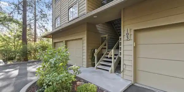 103 S Neyland Ave