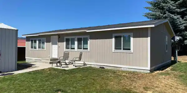 1310 Ponderosa