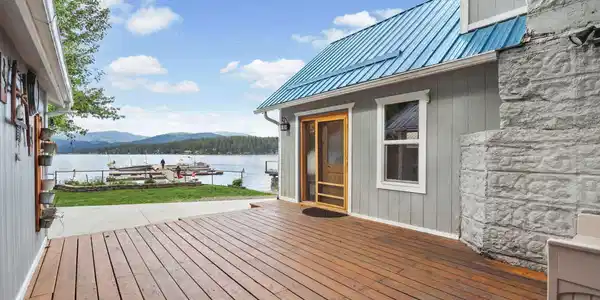 22705 E Park Beach