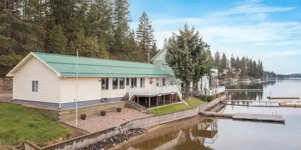 46247 Larson Beach