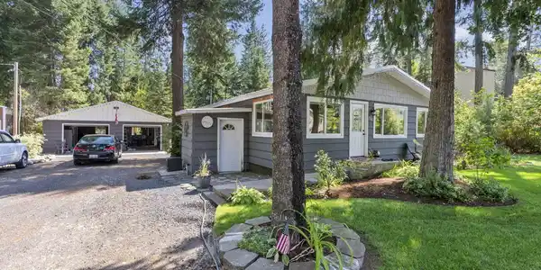 482 Sacheen Terrace Dr