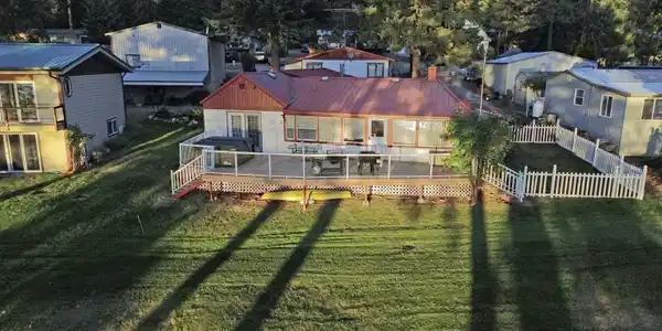 4583 Wanakiwin Dr
