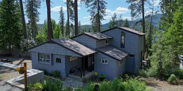 33348 Lakeview Ln