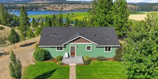18511 N Sportsmans Paradise Ln