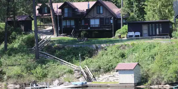 302 Bayview
