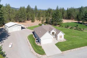 6496 N Villier