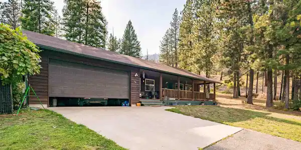 16 Ponderosa Park