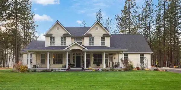 23205 N McLellan