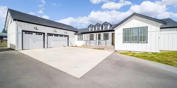 6626 Long Lake