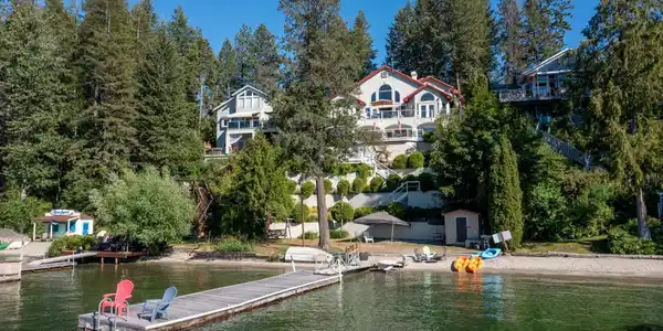 581 Southshore Diamond Lake Rd