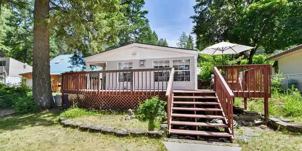 4614 Julius Rd