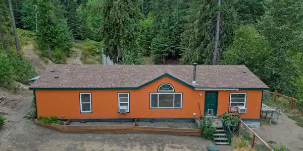 11641 W Newman Lake Dr