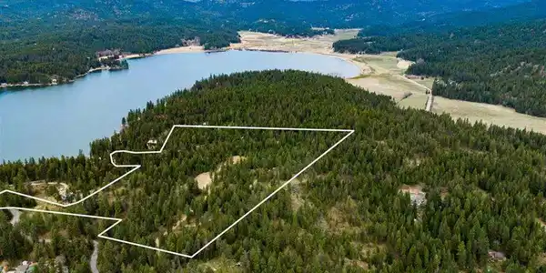 12828 N East Newman Lake