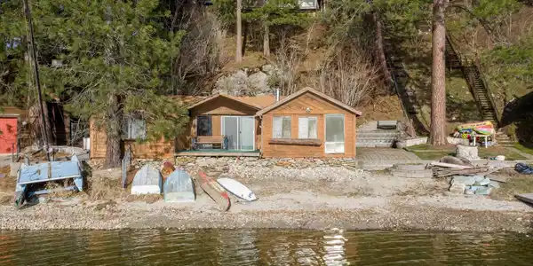 13229 N Peninsula