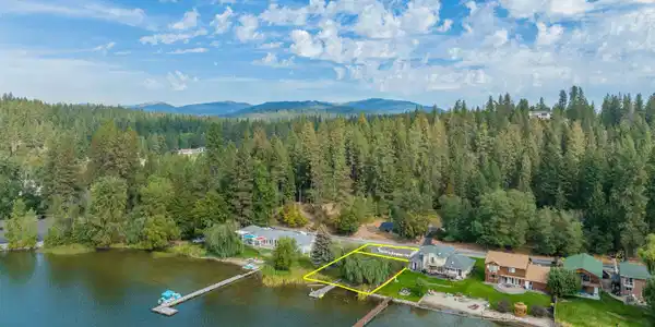 12623 N-East Newman Lake Dr
