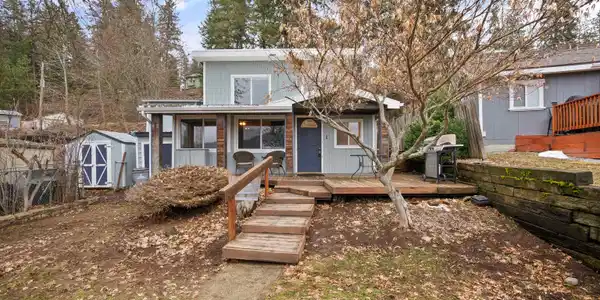 12518 N East Newman Lake Dr