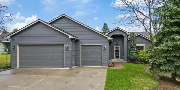 119 S Mitchell Ct
