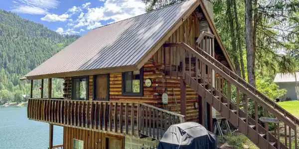3049 Deep Lake North Shore Way