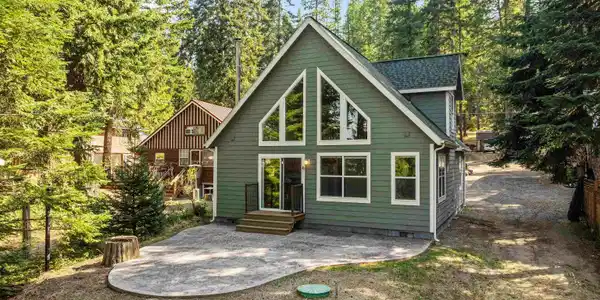 13815 NE Newman Lake Dr